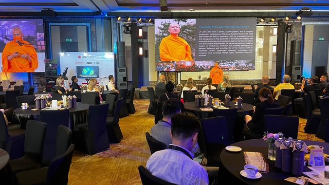 A meditation session at the 2022 Fit Summit in Bangkok